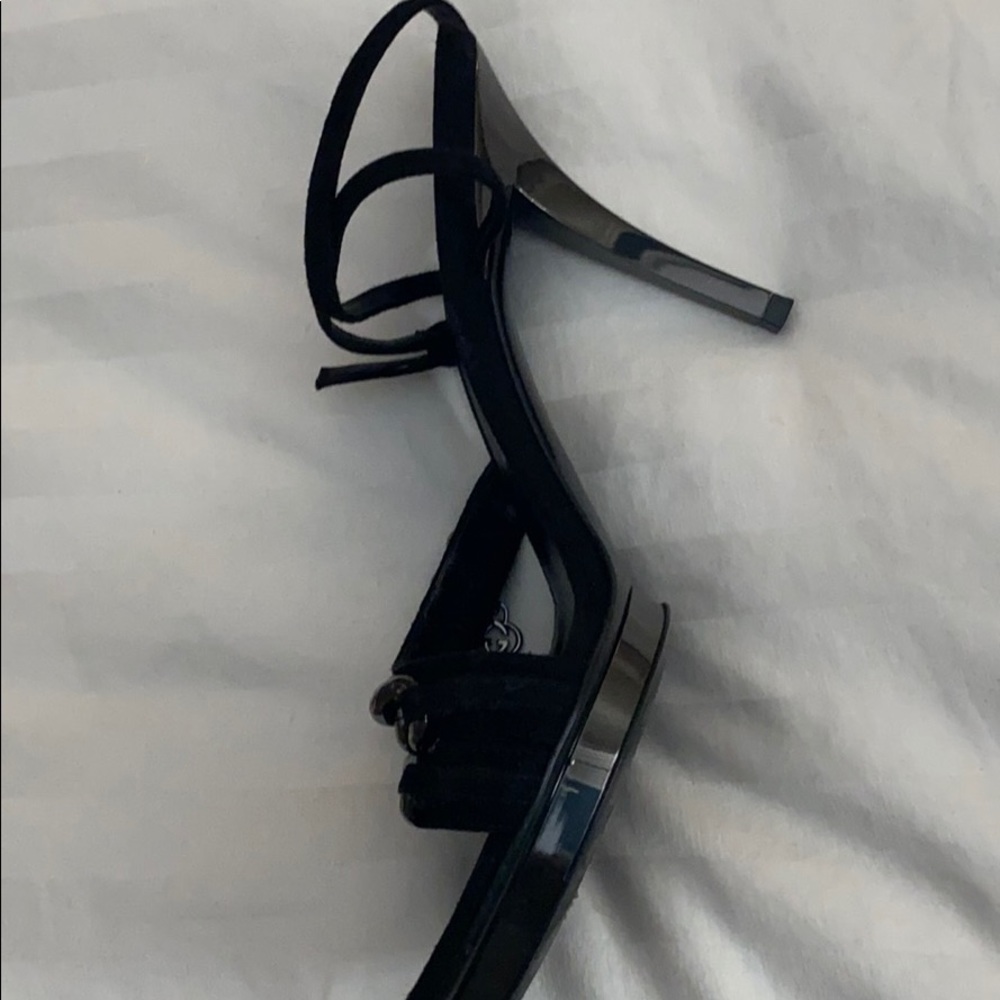 Gucci Black Chain-Strap Heeled Sandals - Picture 2 of 10